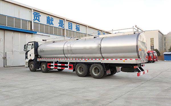 20吨鲜奶物流车